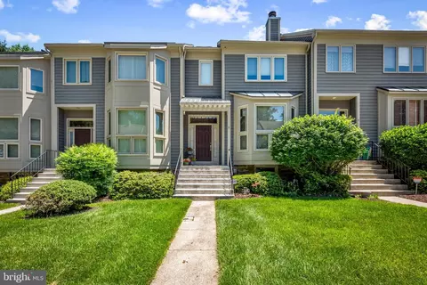 9 Hurdleford Ct, Baltimore, MD 21209