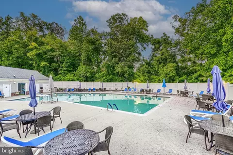 443 Hopkins Lndg #443, Essex, MD 21221