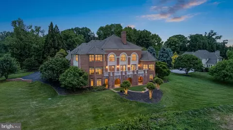 815 Hillstead Dr, Lutherville Timonium, MD 21093