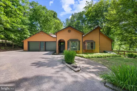 29 Maple Ave, Catonsville, MD 21228