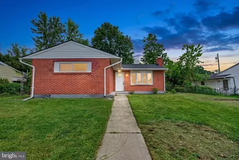 8723 Roper Rd, Parkville, MD 21234