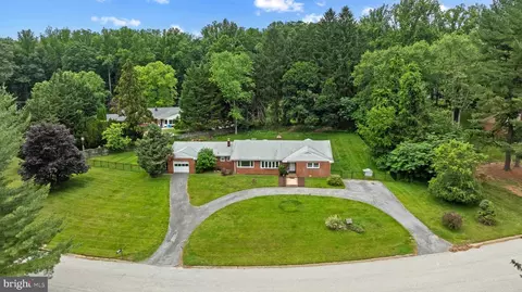 6 Rainbow Ct, Owings Mills, MD 21117