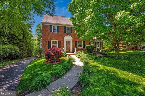 902 Locustvale Rd, Towson, MD 21204