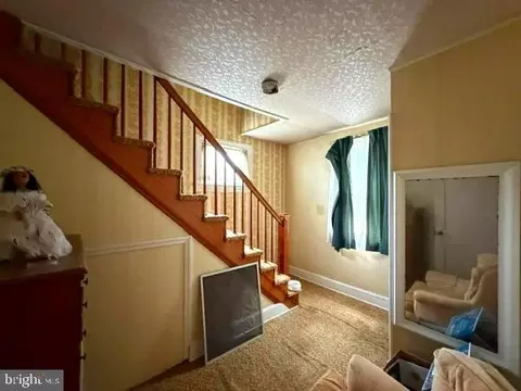 Entry Way - 83 Wise Ave, Dundalk, MD 21222 photo 1 of 1