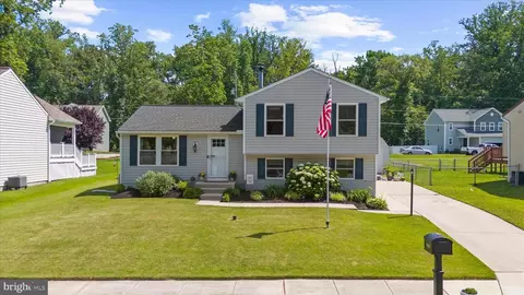 1938 Sue Creek Dr, Essex, MD 21221