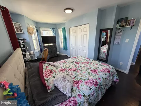 Bedroom - 203 Sollers Point Rd, Dundalk, MD 21222 photo 1 of 4