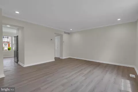 Living - 1 Bohn Ct, Rosedale, MD 21237 photo 2 of 5