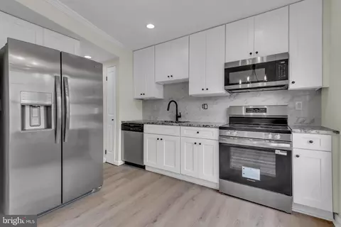 Kitchen - 1 Bohn Ct, Rosedale, MD 21237 photo 1 of 2