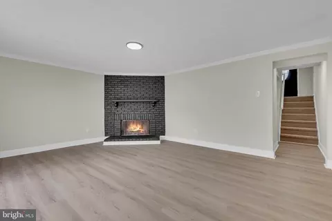 Living - 1 Bohn Ct, Rosedale, MD 21237 photo 4 of 5