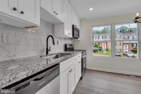 Kitchen - 1 Bohn Ct, Rosedale, MD 21237 photo 2 of 2