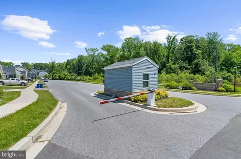 View/Area - 3059 Shaws Rd, Edgemere, MD 21219 photo 7 of 8