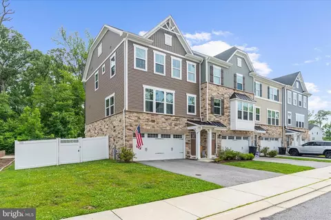 Exterior - 3059 Shaws Rd, Edgemere, MD 21219 photo 2 of 9