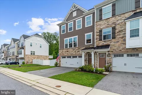 Exterior - 3059 Shaws Rd, Edgemere, MD 21219 photo 3 of 9