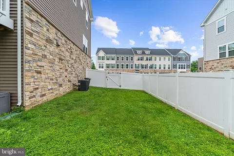 Exterior - 3059 Shaws Rd, Edgemere, MD 21219 photo 8 of 9
