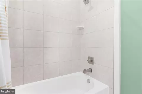 Bath - 3059 Shaws Rd, Edgemere, MD 21219 photo 1 of 1