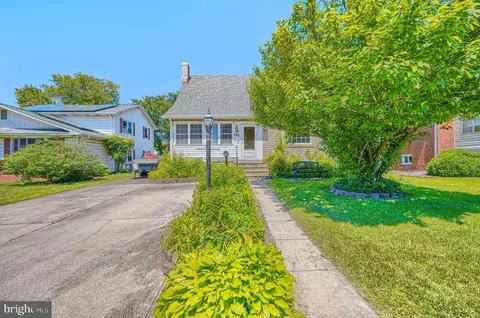 2902 Delmar Ave, Sparrows Point, MD 21219