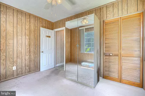 Bedroom - 2902 Delmar Ave, Sparrows Point, MD 21219 photo 3 of 5