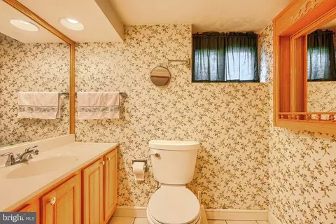 Bath - 2902 Delmar Ave, Sparrows Point, MD 21219 photo 2 of 2