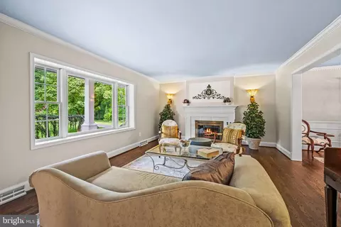 Living - 2 Wetherbee Ct, Phoenix, MD 21131 photo 1 of 1
