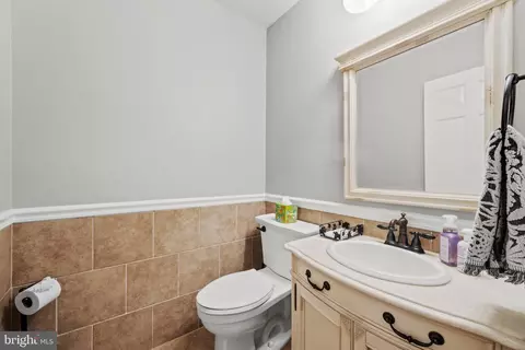 Entry Way - 2 Wetherbee Ct, Phoenix, MD 21131 photo 3 of 3
