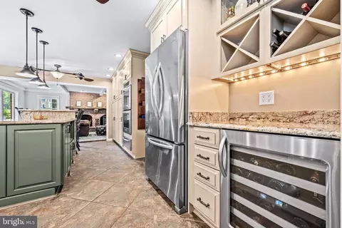 Kitchen - 2 Wetherbee Ct, Phoenix, MD 21131 photo 10 of 11