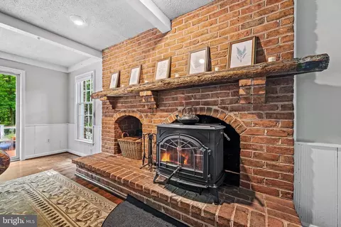 Entry Way - 2 Wetherbee Ct, Phoenix, MD 21131 photo 2 of 3