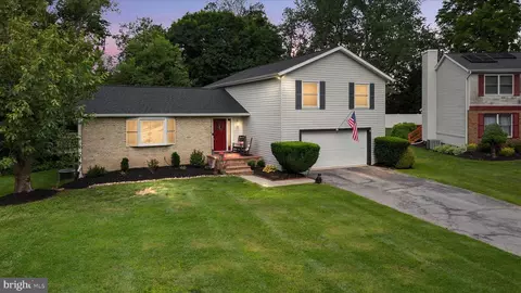 13 Blake Ct, Reisterstown, MD 21136
