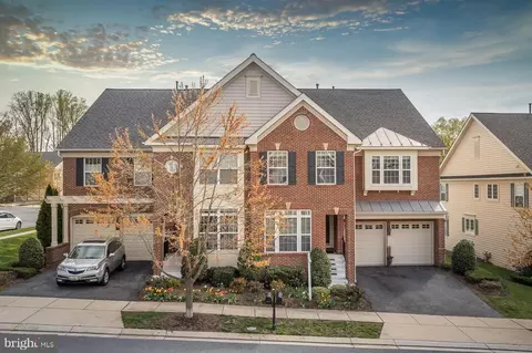 9113 Back Drop Dr, Perry Hall, MD 21128