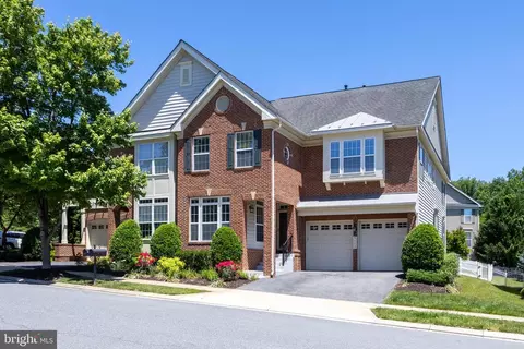 9113 Back Drop Dr, Perry Hall, MD 21128
