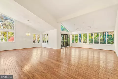 2 Riderwood Sta, Towson, MD 21204