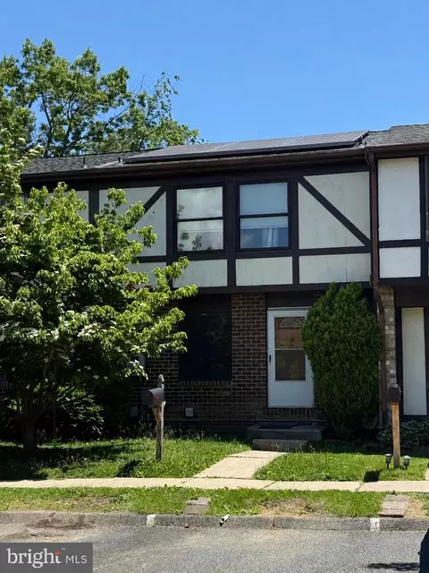 4 W Orange Ct, Parkville, MD 21234