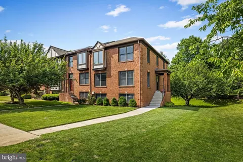 56 Rhodes Pl, Lutherville Timonium, MD 21093