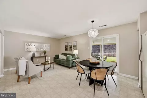 9526 Hallhurst Rd, Nottingham, MD 21236 photo 20