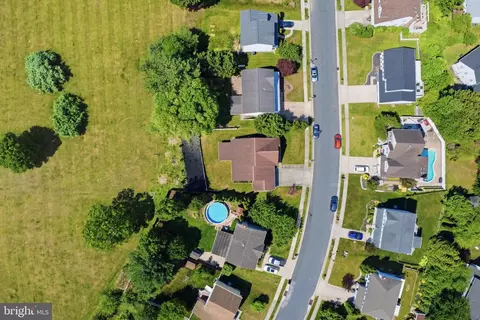 9526 Hallhurst Rd, Nottingham, MD 21236 photo 46