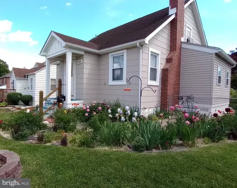 4407 Hooper Ave, Baltimore, MD 21229