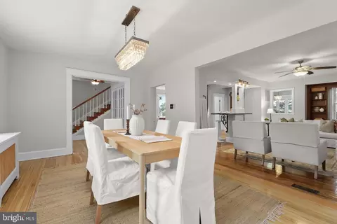 Dining - 923 Arran Rd, Baltimore, MD 21239 photo 4 of 6