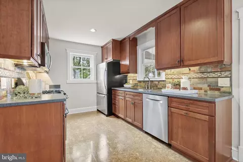 Kitchen - 923 Arran Rd, Baltimore, MD 21239 photo 1 of 5