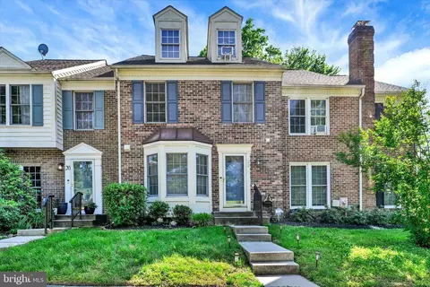 22 Greenshire Ln, Owings Mills, MD 21117