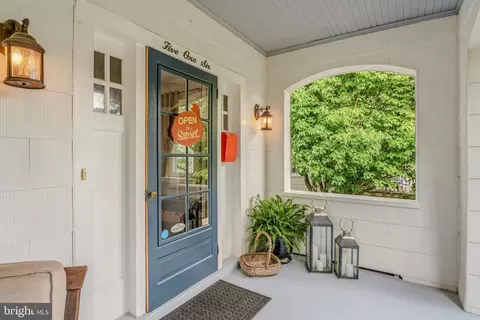 Exterior - 516 Dunkirk Rd, Baltimore, MD 21212 photo 6 of 15