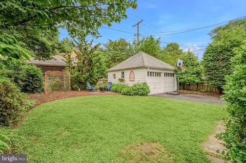Exterior - 516 Dunkirk Rd, Baltimore, MD 21212 photo 11 of 15