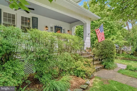 Exterior - 516 Dunkirk Rd, Baltimore, MD 21212 photo 2 of 15