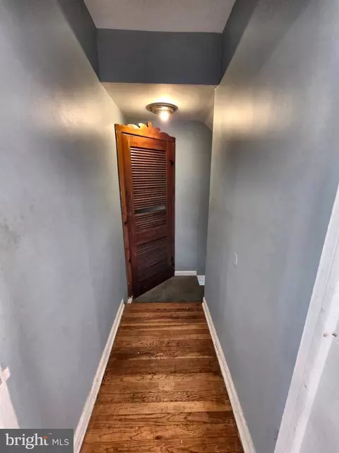 Entry Way - 2212 Ellen Ave, Parkville, MD 21234 photo 3 of 3