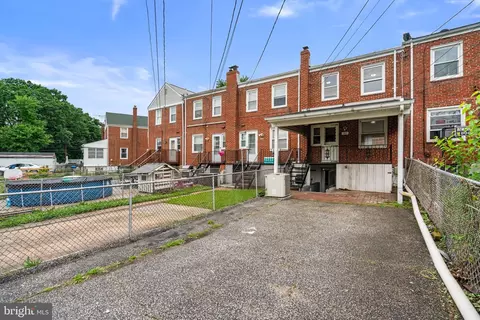 Exterior - 762 Fulbrook Rd, Dundalk, MD 21222 photo 4 of 4