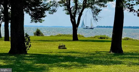 View/Area - 3632 Bay Dr, Middle River, MD 21220 photo 1 of 4