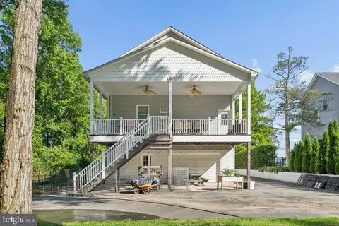 Exterior - 3632 Bay Dr, Middle River, MD 21220 photo 6 of 12