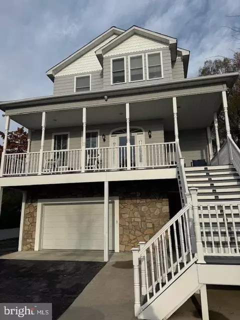 3632 Bay Dr, Middle River, MD 21220