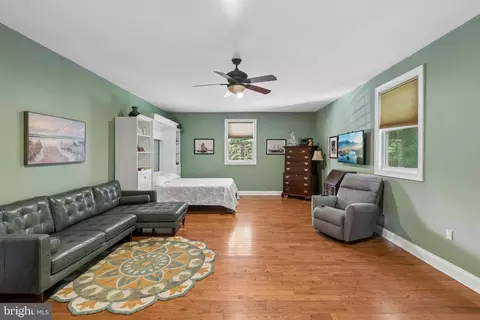 Bedroom - 3632 Bay Dr, Middle River, MD 21220 photo 2 of 6