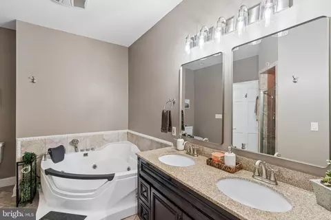 Bath - 3632 Bay Dr, Middle River, MD 21220 photo 1 of 6