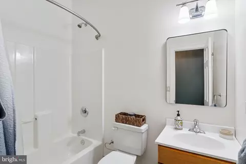 Bath - 3632 Bay Dr, Middle River, MD 21220 photo 4 of 6