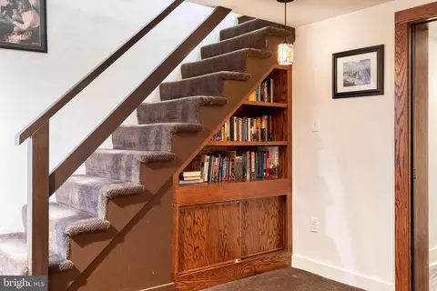 Entry Way - 162 Stanmore Rd, Baltimore, MD 21212 photo 3 of 3